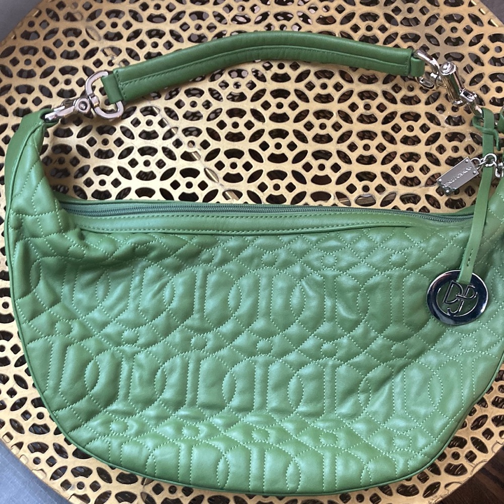 Donald Pliner Quilted Leather Shoulder Bag / Purse in Green. Like New Never Used